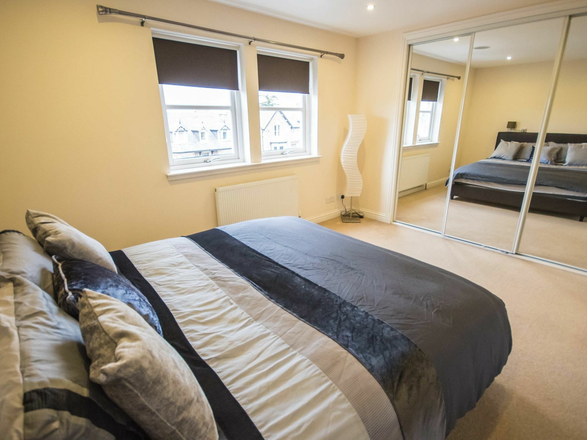 Crown Luxury Serviced Apartment Inverness Ngoại thất bức ảnh